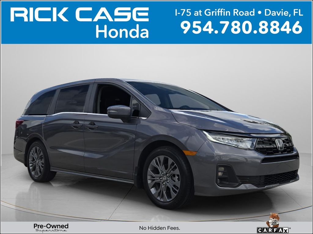 2026 Honda Odyssey Touring's photo