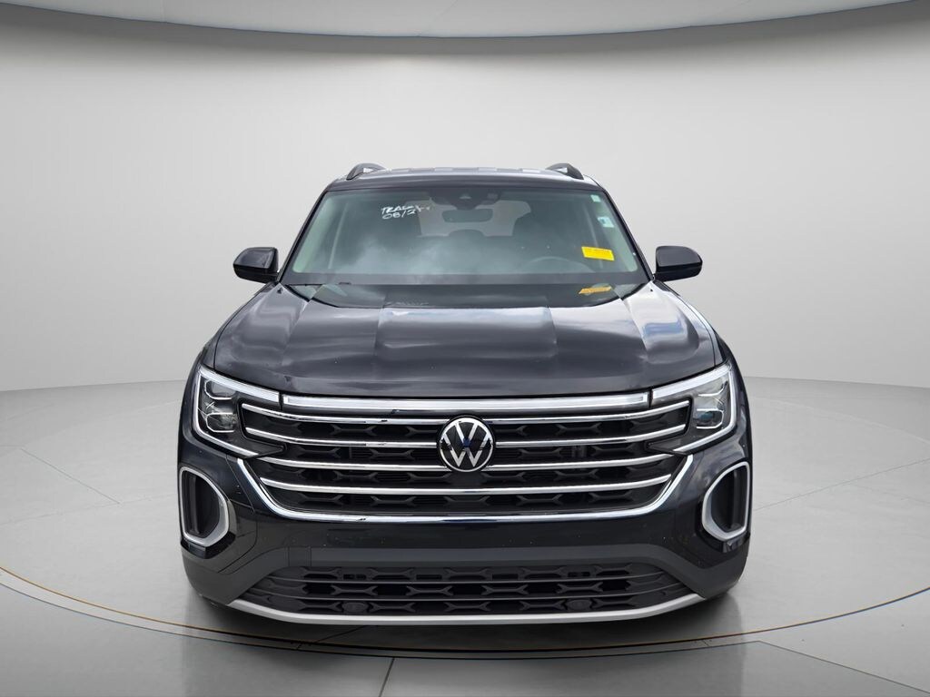 Used 2025 Volkswagen Atlas 2.0T SE SUV