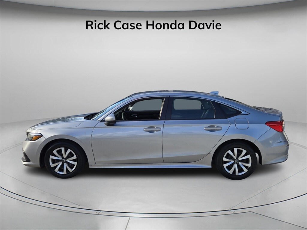 2023 Honda Civic LX photo 3