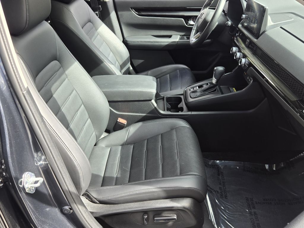 2024 Honda CR-V EX-L - Photo 17