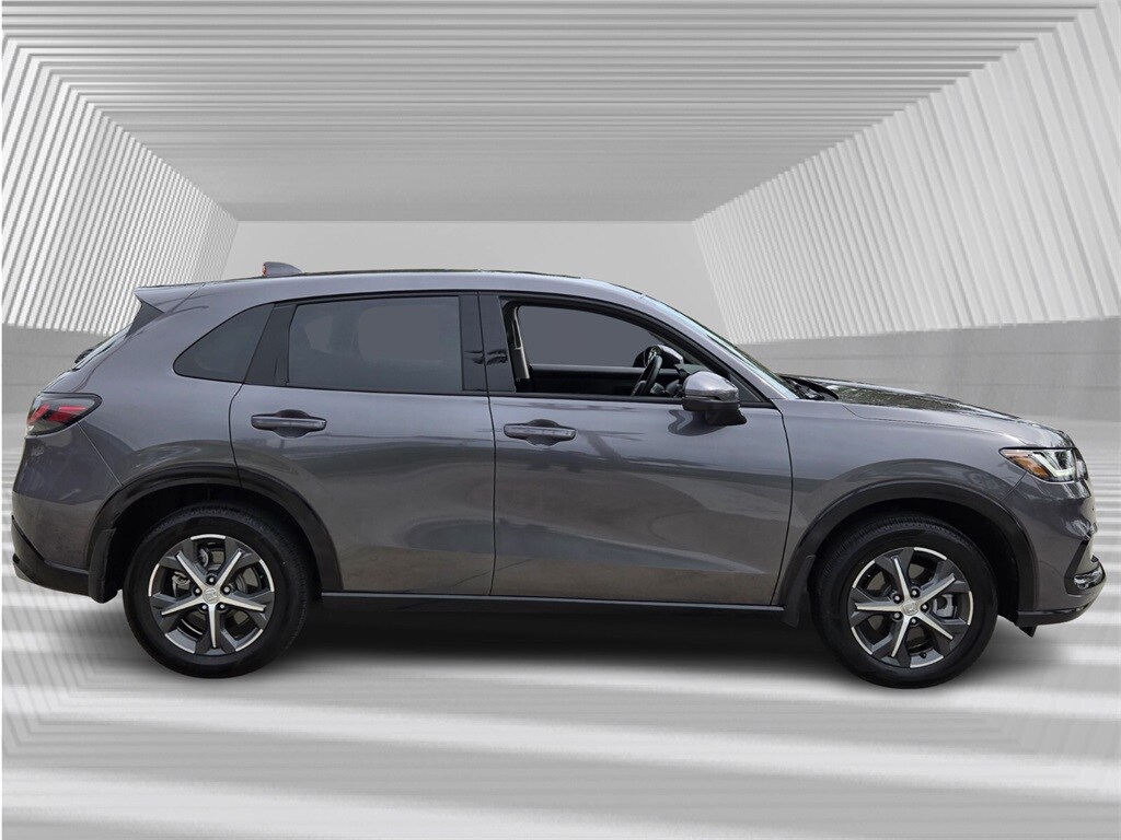 2025 Honda HR-V EX-L photo 2