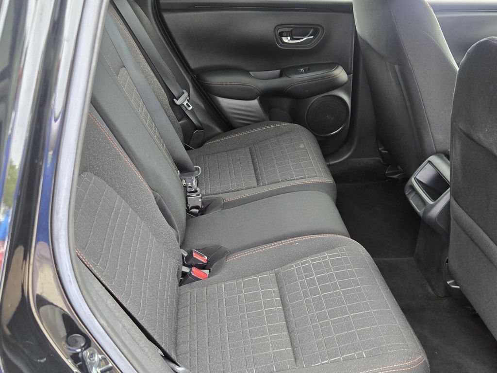 2025 Honda HR-V Sport - Photo 16