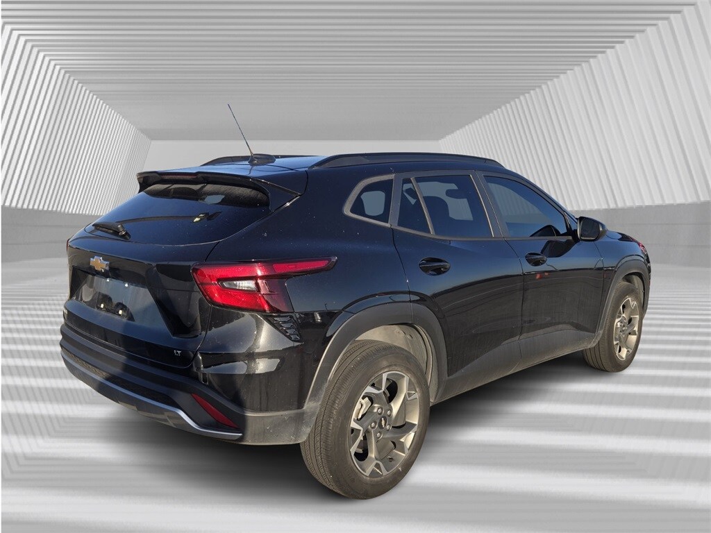 Used 2024 Chevrolet Trax LT SUV