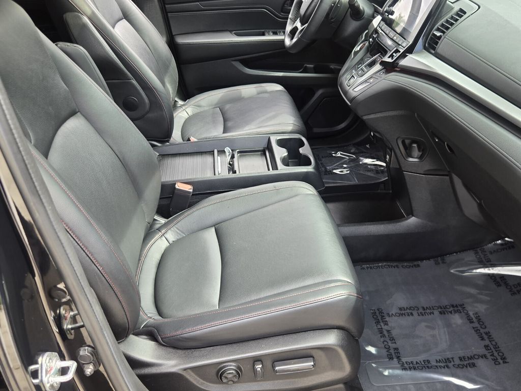 2024 Honda Odyssey SPORT - Photo 20