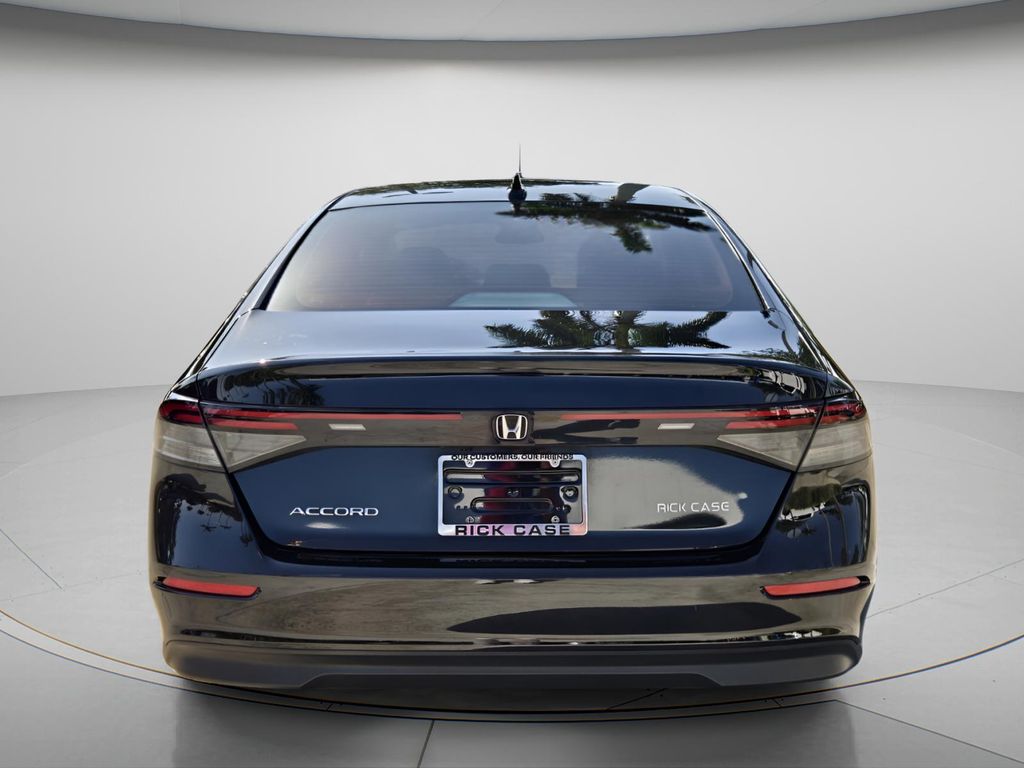 2024 Honda Accord EX - Photo 6