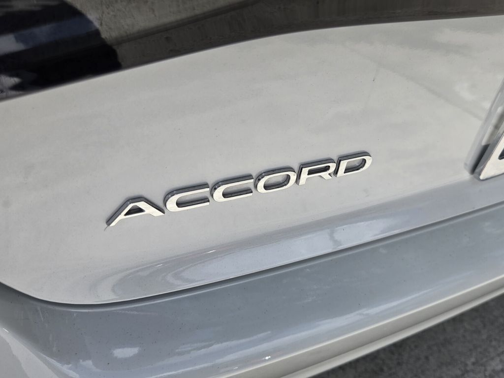 2025 Honda Accord LX - Photo 13