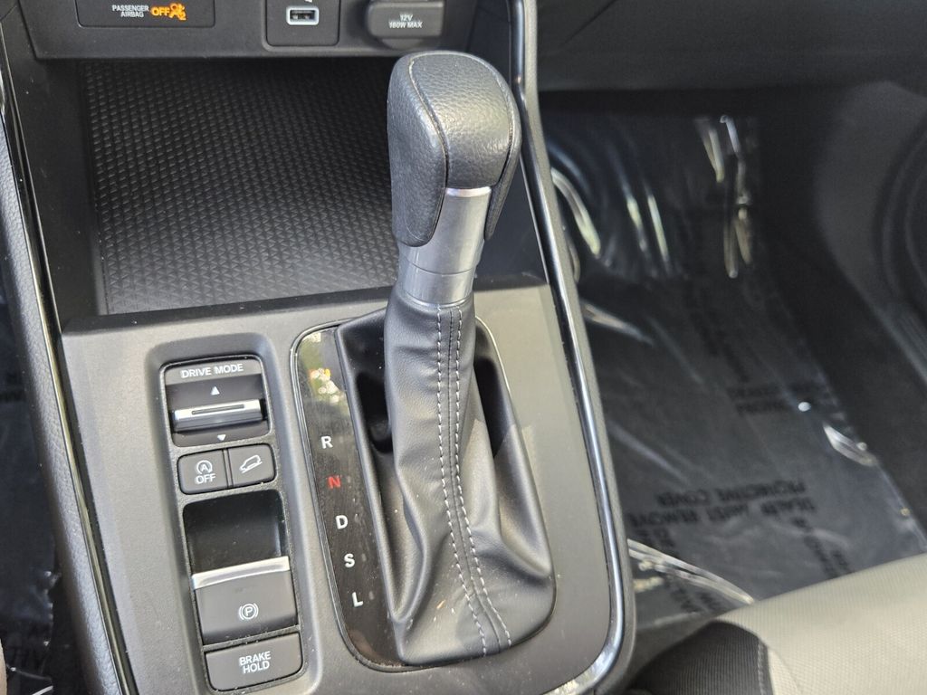 2024 Honda CR-V LX - Photo 17