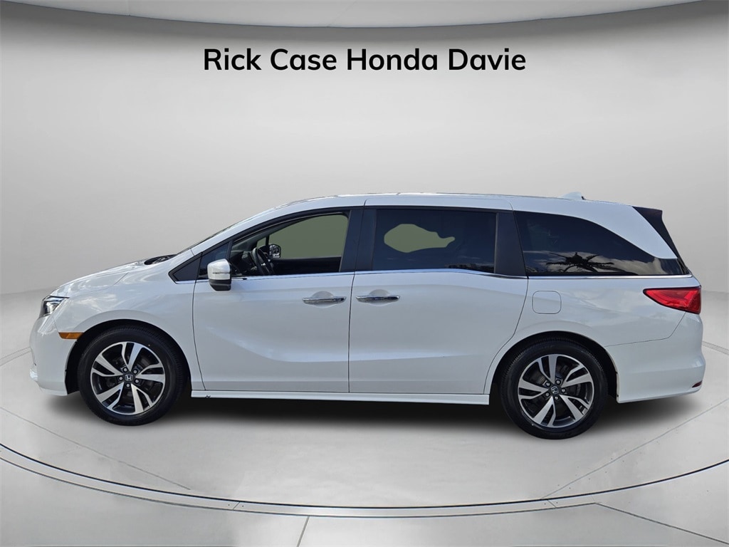 Certified 2023 Honda Odyssey Touring Minivan/Van