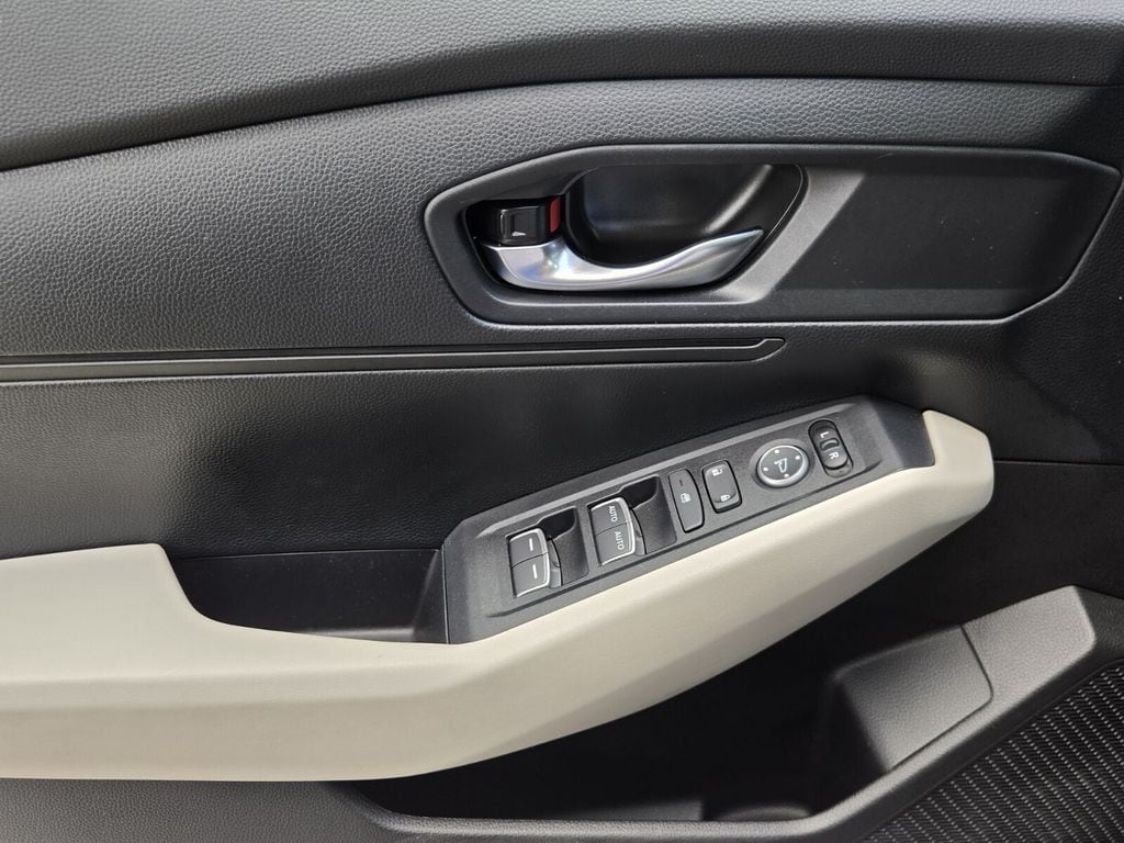 2025 Honda Accord LX - Photo 25