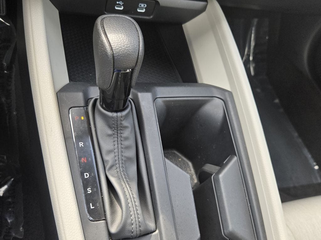 2025 Honda Accord LX - Photo 18