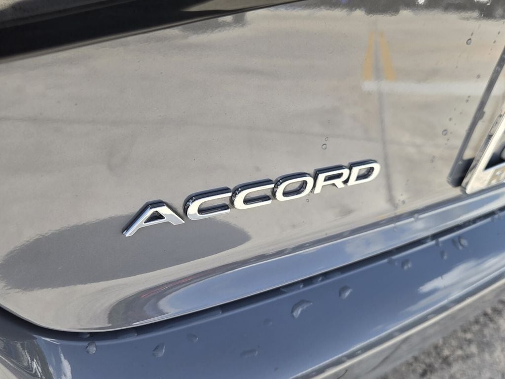 2025 Honda Accord Hybrid EX-L - Photo 14