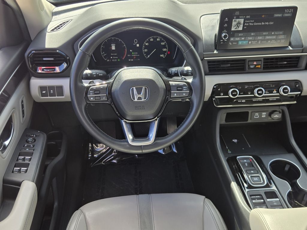 2025 Honda Pilot EX-L - Photo 13