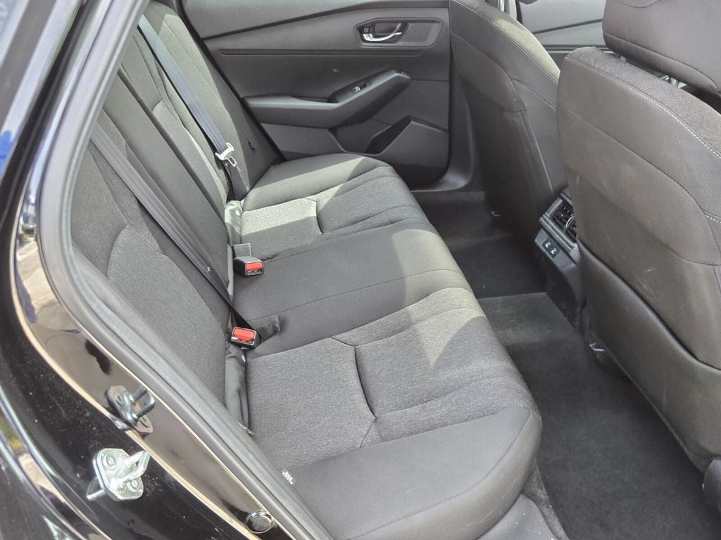 2025 Honda Accord SE - Photo 15