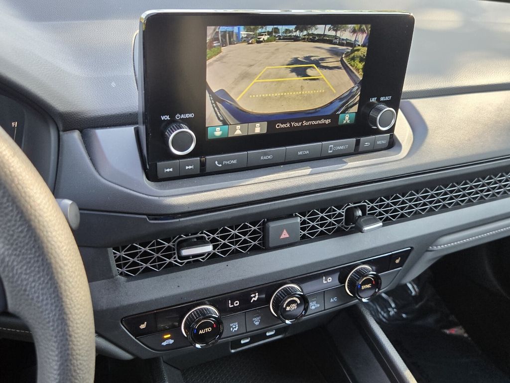 2024 Honda Accord EX - Photo 18