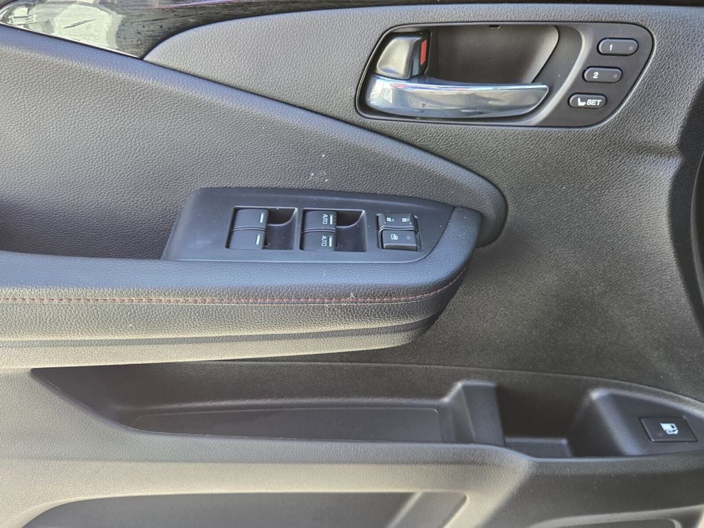 2025 Honda Ridgeline Black Edition - Photo 26