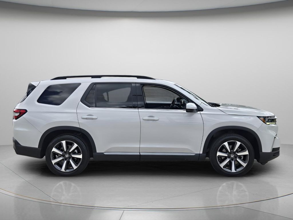 2025 Honda Pilot Touring - Photo 3