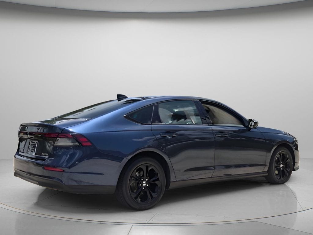 2025 Honda Accord SE - Photo 7