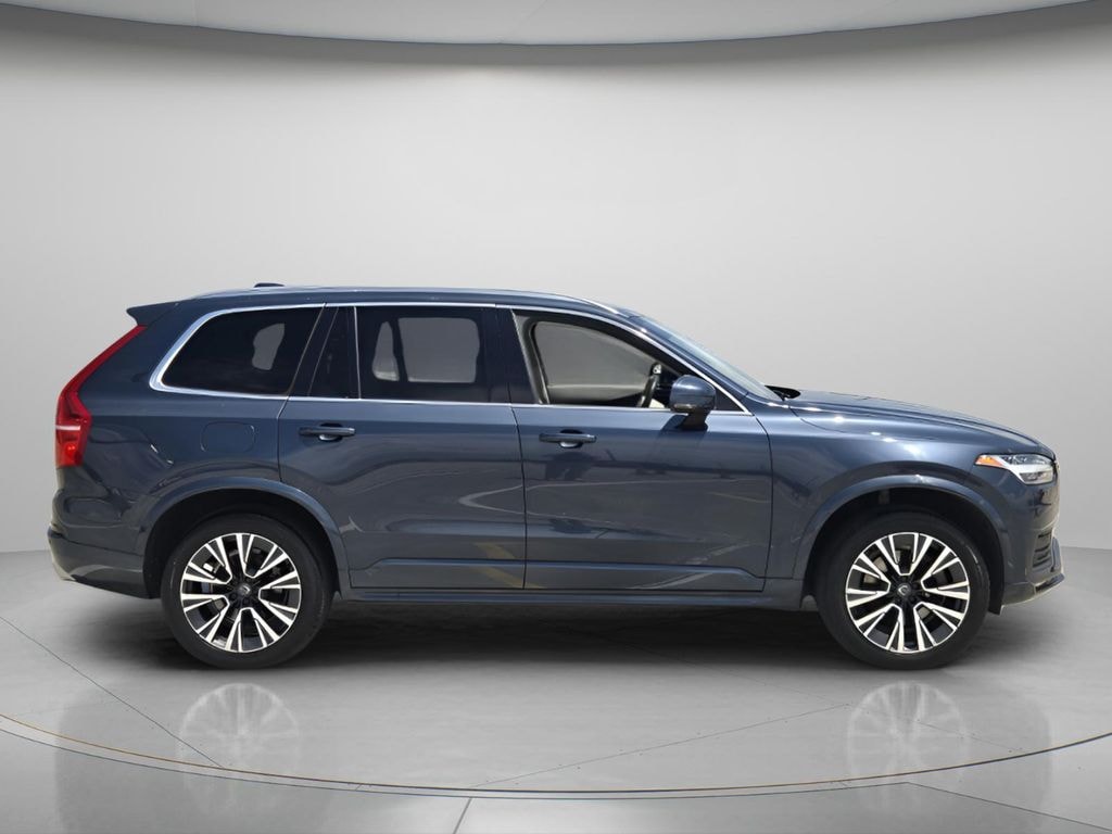 Used 2020 Volvo XC90 T6 Momentum SUV