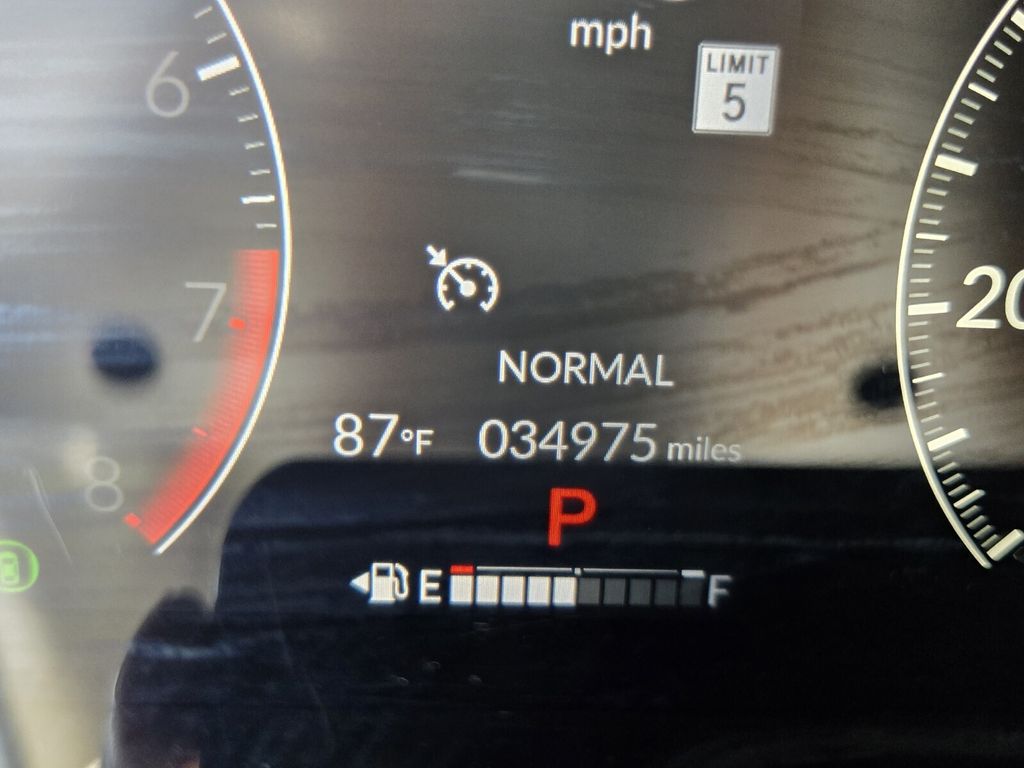 2025 Honda HR-V EX-L - Photo 23