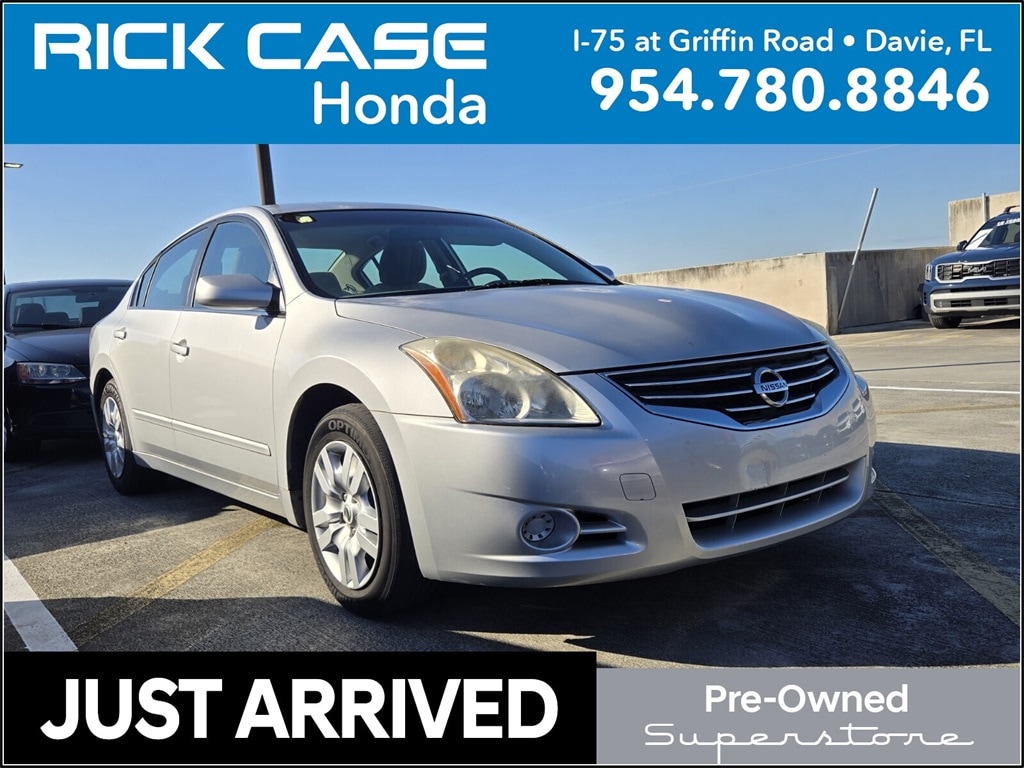 Used 2011 Nissan Altima 2.5 Sedan