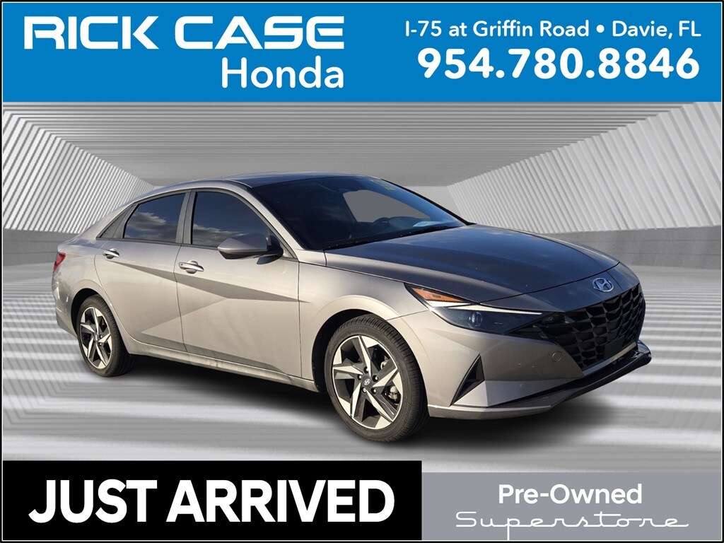 Used 2023 Hyundai Elantra SEL Sedan