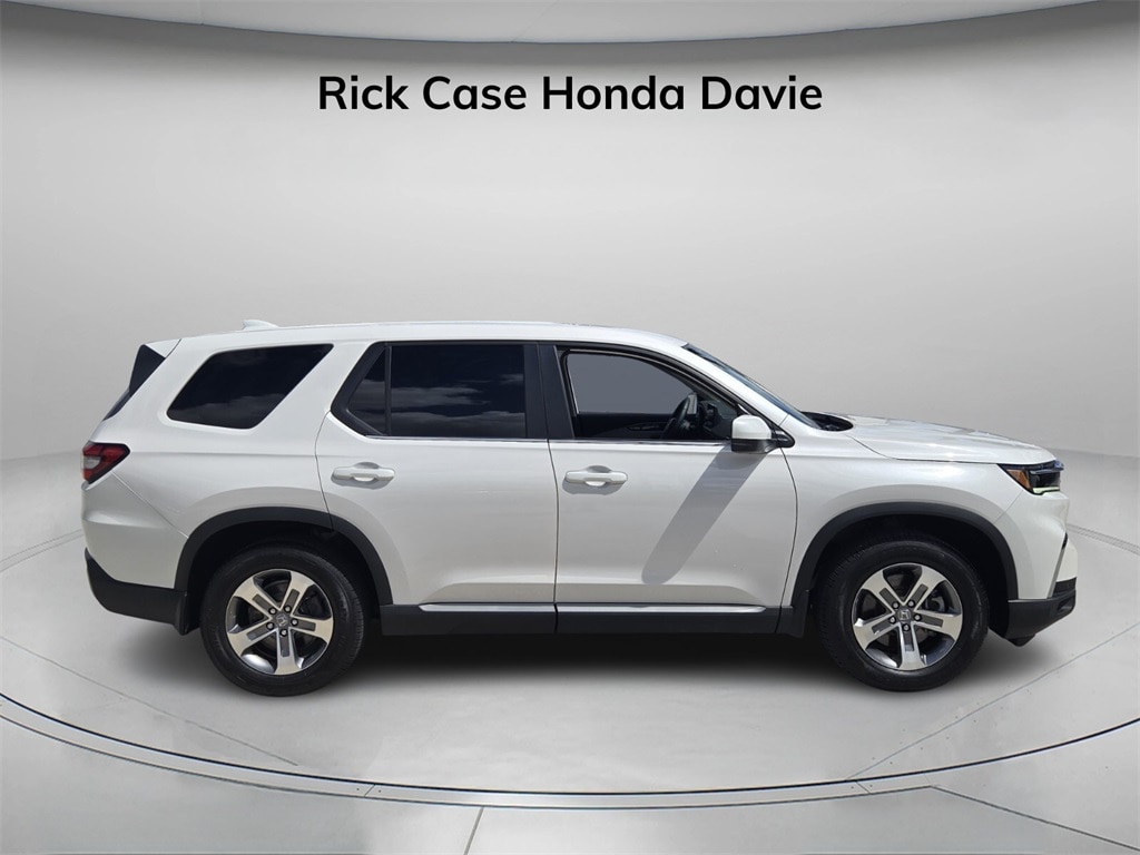 Used 2025 Honda Pilot EX-L SUV