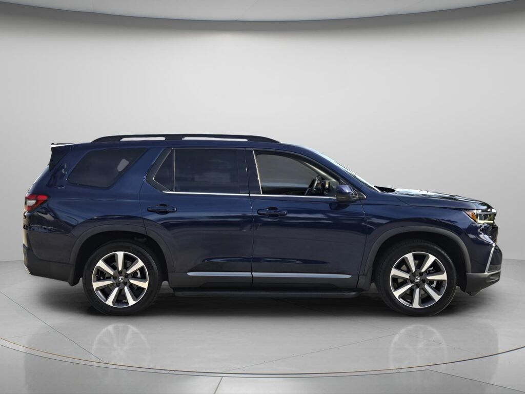 Used 2024 Honda Pilot Touring SUV