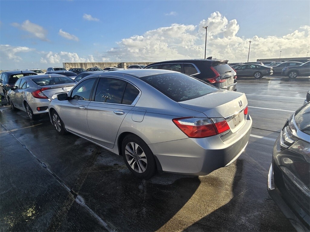 2015 Honda Accord LX photo 3