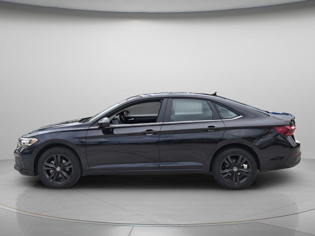 Used 2024 Volkswagen Jetta 1.5T SE Sedan
