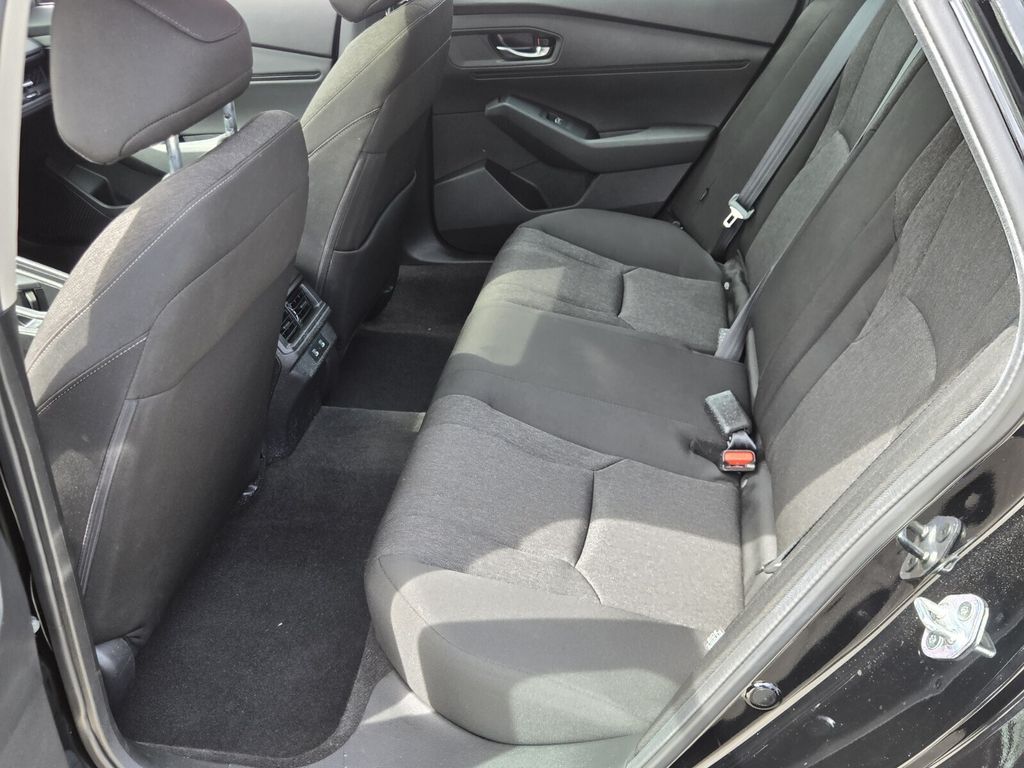 2025 Honda Accord SE - Photo 11