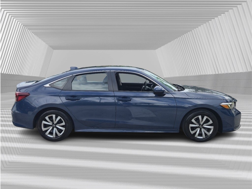 2025 Honda Civic LX photo 2