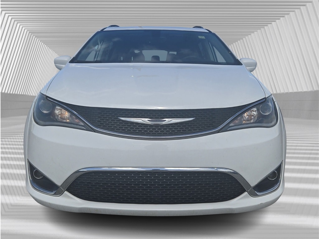 Used 2017 Chrysler Pacifica Touring L Plus Minivan/Van
