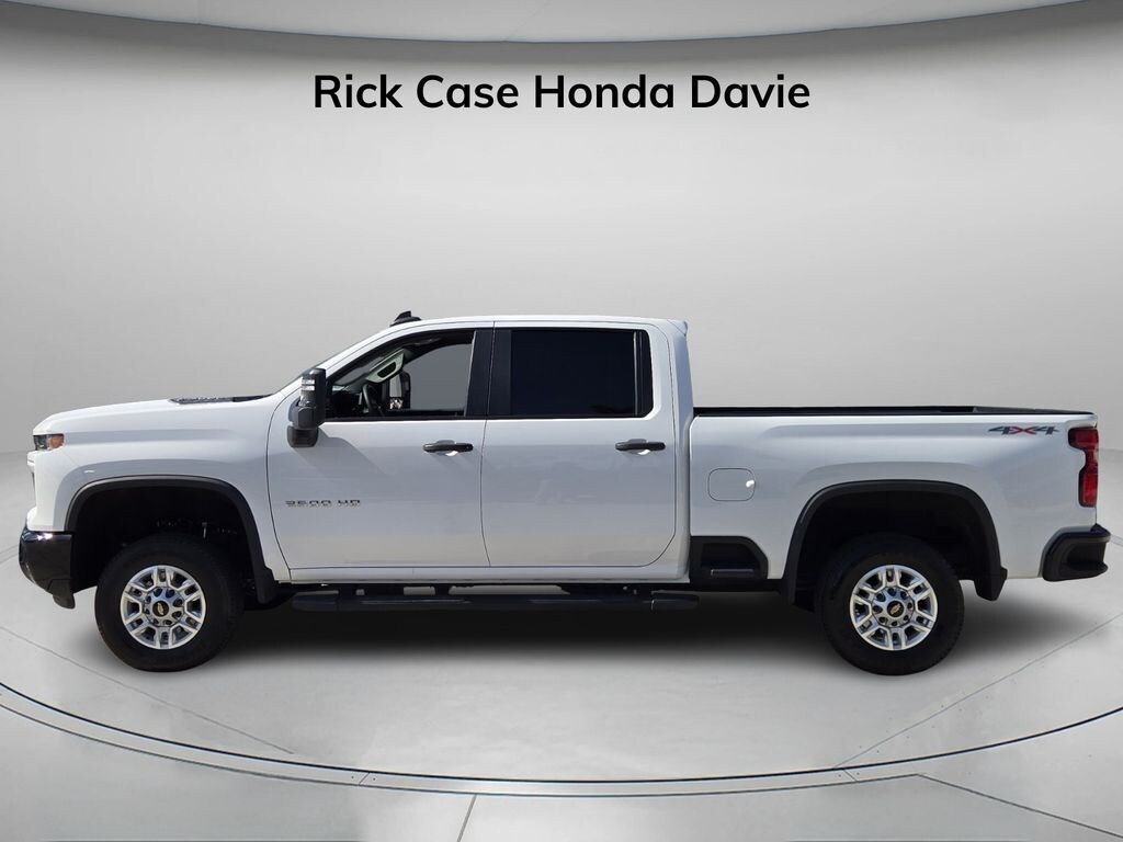 Used 2024 Chevrolet Silverado 2500HD Custom Truck