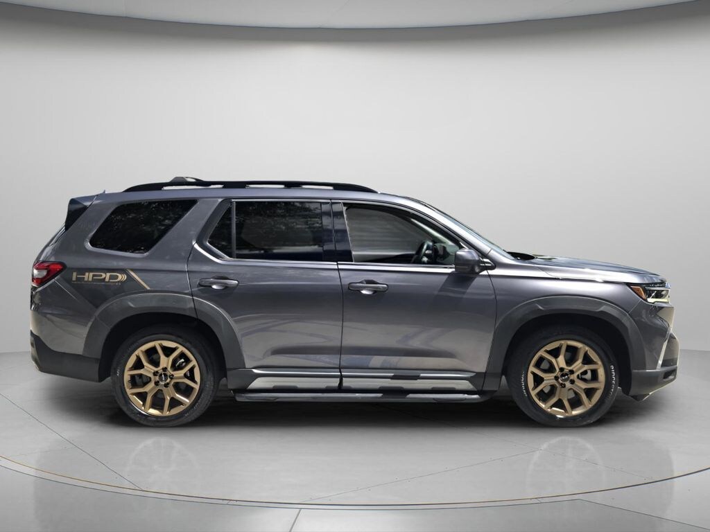 Used 2023 Honda Pilot Elite SUV