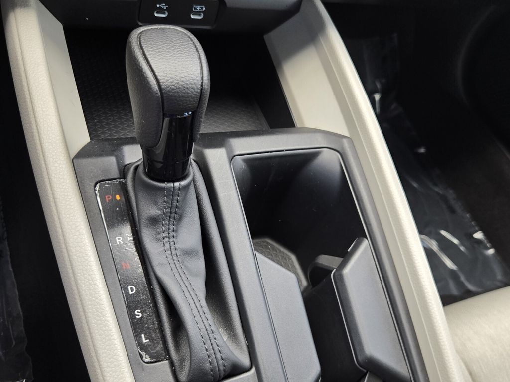 2025 Honda Accord LX - Photo 18