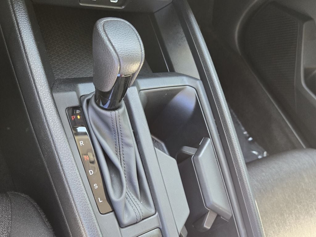 2025 Honda Accord LX - Photo 18