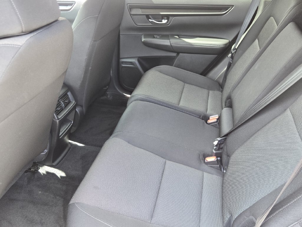 2025 Honda CR-V LX - Photo 12