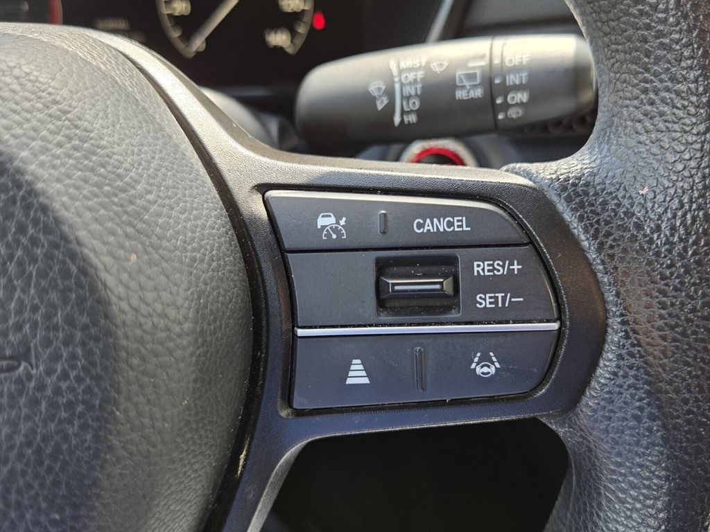 2025 Honda CR-V LX - Photo 24