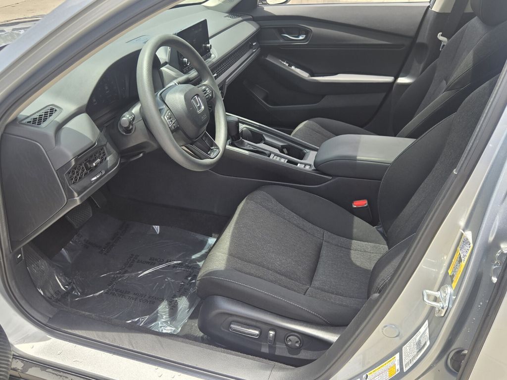 2024 Honda Accord EX - Photo 10