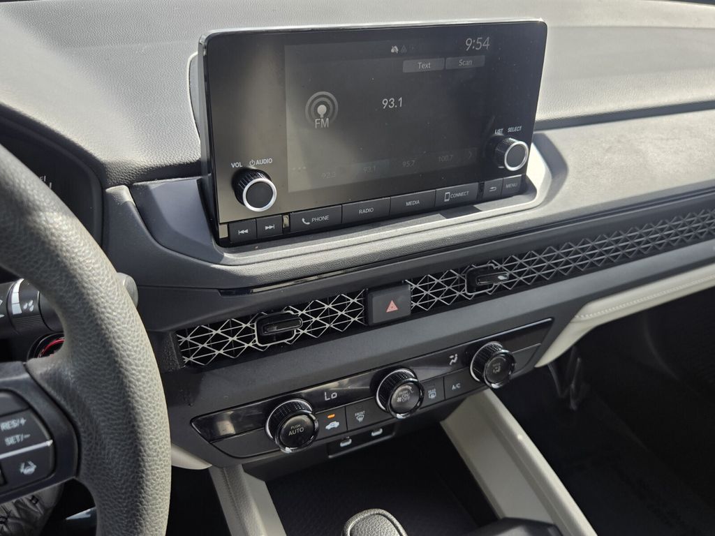 2024 Honda Accord LX - Photo 17