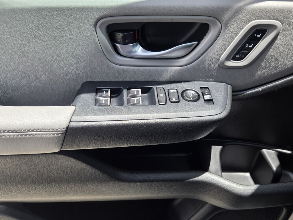 2025 Honda Pilot EX-L - Photo 24