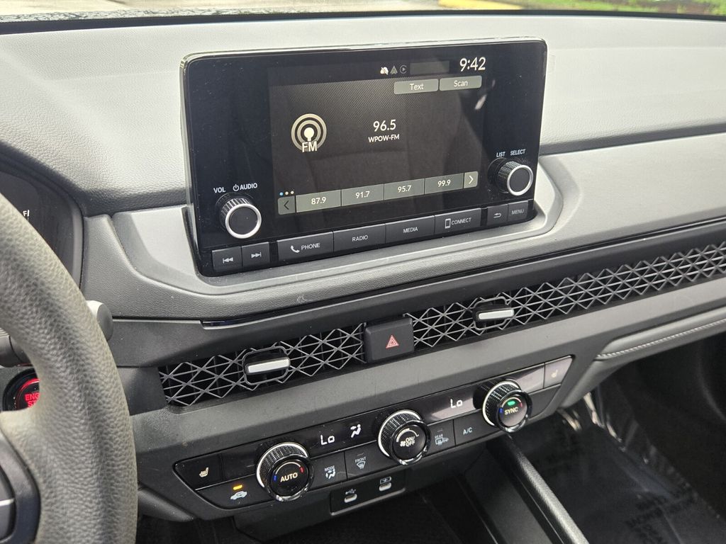 2024 Honda Accord EX - Photo 18
