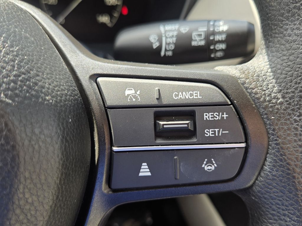 2025 Honda HR-V LX - Photo 24
