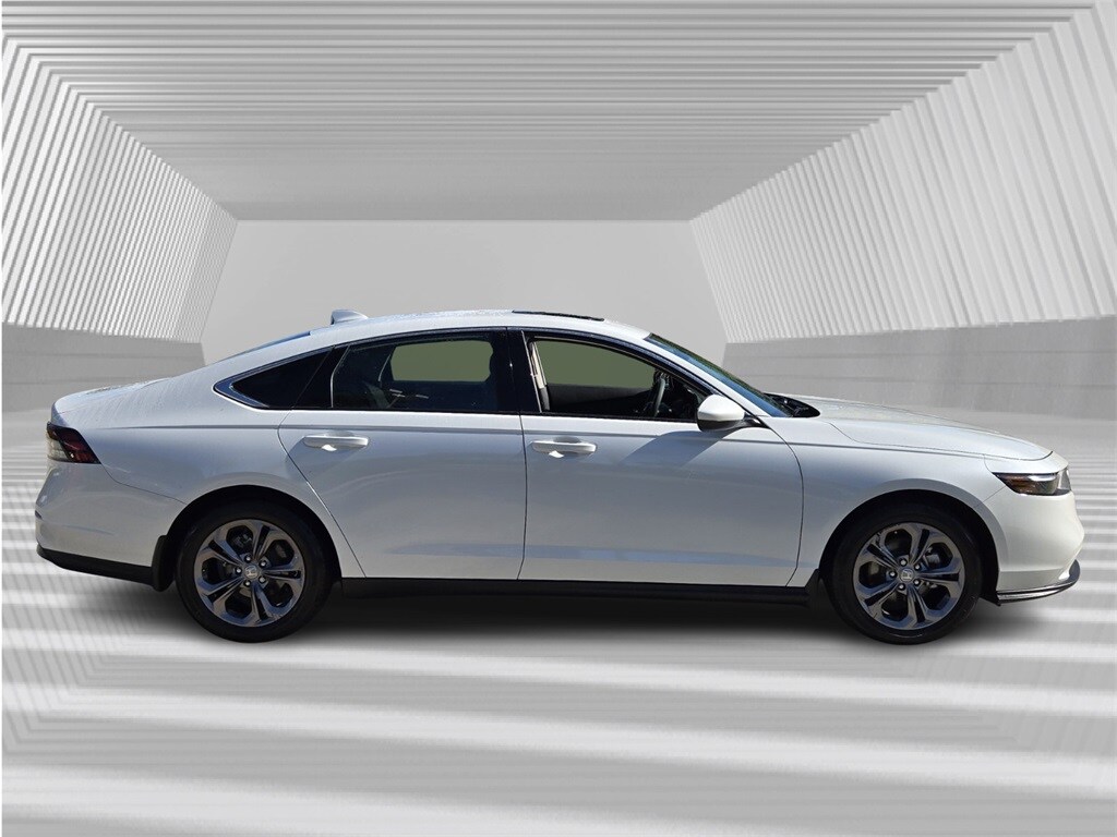 2023 Honda Accord EX photo 2