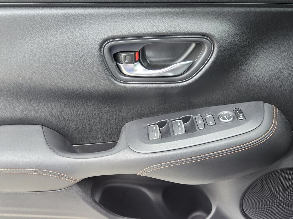 2025 Honda HR-V Sport - Photo 26