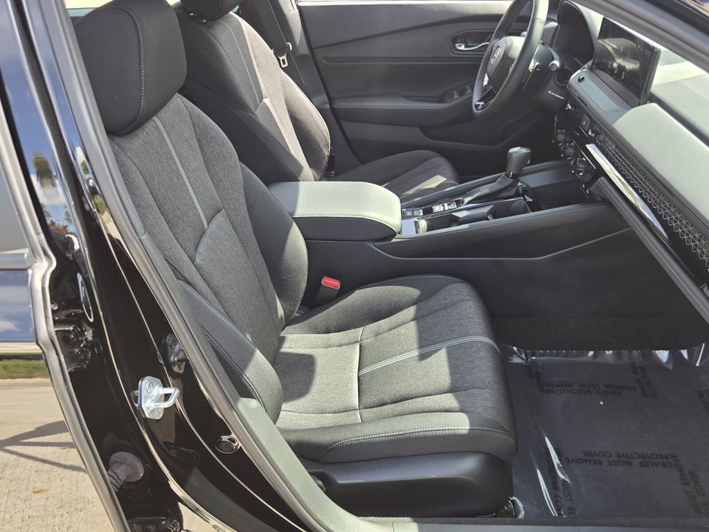 2025 Honda Accord Hybrid Sport - Photo 17