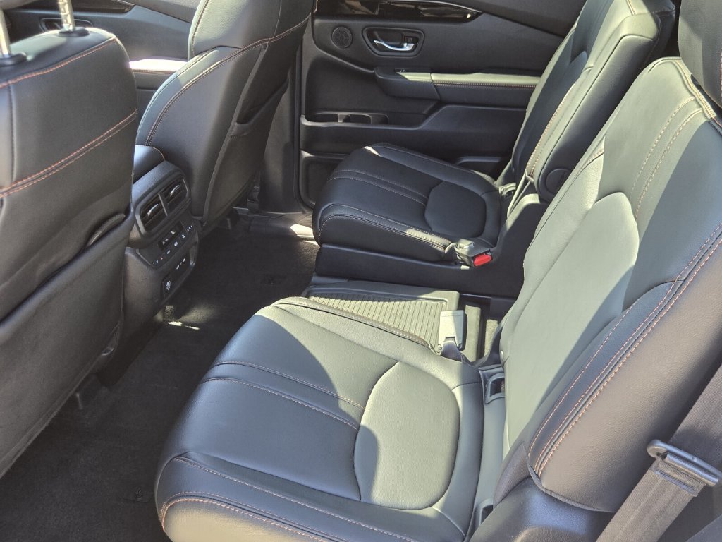 2025 Honda Pilot TrailSport - Photo 12