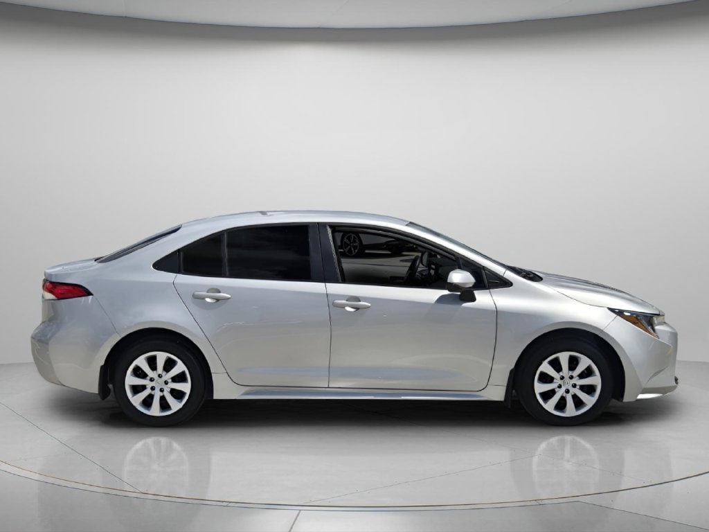 Used 2025 Toyota Corolla LE Sedan