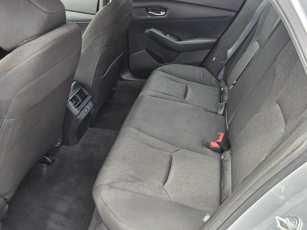 2025 Honda Accord LX - Photo 11