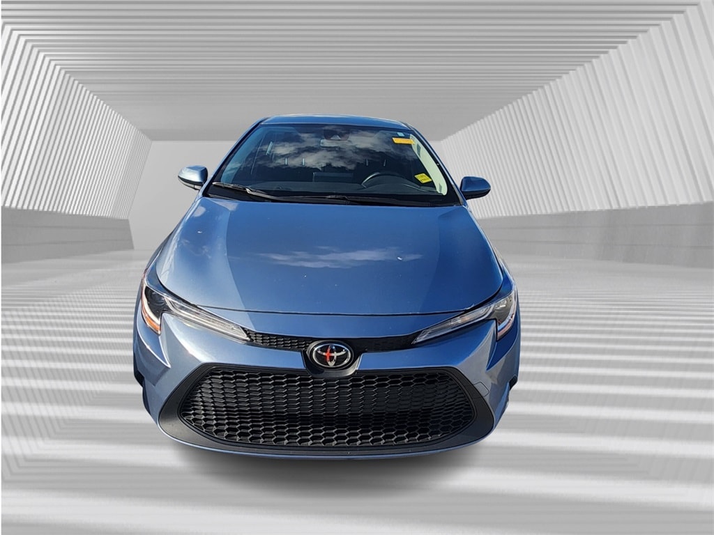 Used 2022 Toyota Corolla LE with VIN JTDEPMAE3NJ193149 for sale in Northfield, Minnesota